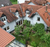 Großzügiges Einfamilienhaus mit 2 kleineren Einliegerwohnungen u. traumhaftem Garten - Wiesloch