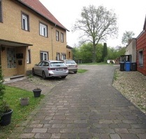 Wohnung in ruhiger Ortslage - 700,00&nbsp;EUR Kaltmiete, ca.&nbsp; 85,00&nbsp;m&sup2;&nbsp;Wohnfl&auml;che in Groß Lafferde (PLZ: 31246)