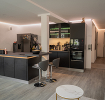 Seltenes High-Class Refugium in bester Stadtmitte – Kernsanierte Design-Wohnung mit Terrasse - Schorndorf