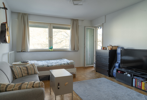 Zimmer 1 Ansicht 2 - 3 Zimmer Etagenwohnung zum Kaufen in Stuttgart