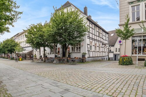 Außenansicht rechts - Wohn- und Geschäftshaus in der Altstadt-Arnsberg