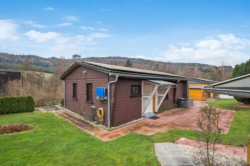 Außenansicht - 3 Zimmer Ferienhaus zum Kaufen in Meschede