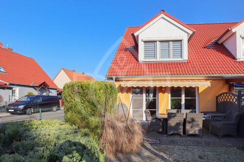 Hausansicht - DHH mit offener Wohnküche & ausgebautem Spitzboden in Fürstenwalde Süd