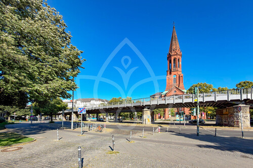 Umgebung - Bezugs- & provisionsfrei - 4-Zimmer Altbauwohnung in Kreuzberg!