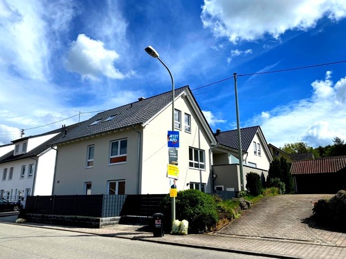 Strassenansicht - 7 Zimmer Einfamilienhaus zum Kaufen in Schwedelbach