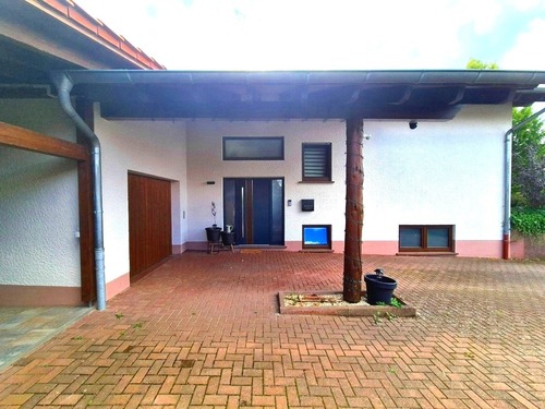 Eingangsbereich - Einfamilienhaus mit 270,00 m&sup2; in Hermerberg zum Kaufen