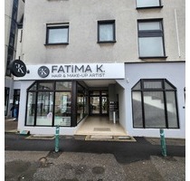 Raum für Visionen: vermietete Gewerbefläche in Homburgs Top-Lage