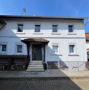 Hausansicht Vorne - Wohnung in Heiligenmoschel zu vermieten