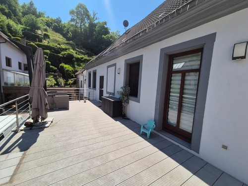 Terrasse - 7 Zimmer Einfamilienhaus zum Kaufen in Weidenthal