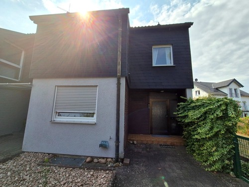 Eingangsbereich - 5.5 Zimmer Reihenendhaus in Morlautern