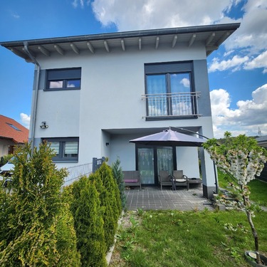 Gartenansicht - 7 Zimmer Einfamilienhaus zum Kaufen in Kaiserslautern