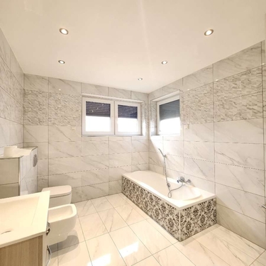 1.Bad en Suite 1.OG - 