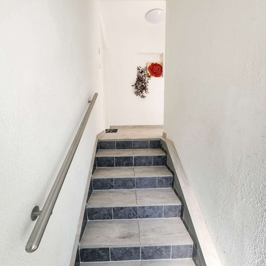 Treppenhaus - Erdgeschoßwohnung mit 58,15 m&sup2; in Kusel zum Kaufen