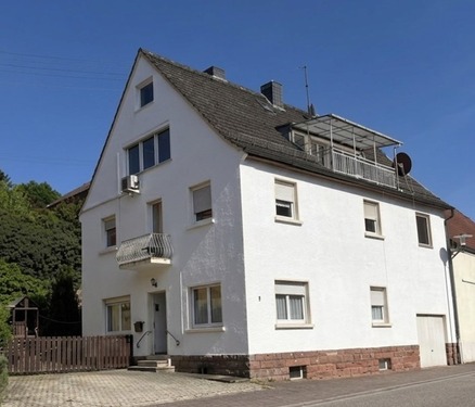 Titelbild - Mehrfamilienhaus mit 3 Wohneinheiten im Herzen von Schönau (Pfalz)