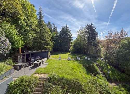 Gartenfläche neben dem Haus (2) - 