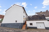 Außenansicht - 8 Zimmer Reihenendhaus zum Kaufen in Theisbergstegen