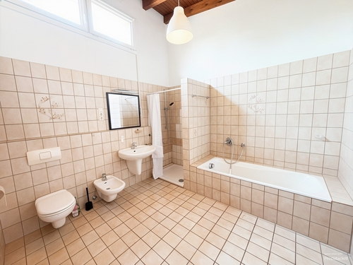 Badezimmer - (KI generiert) - 