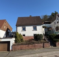 Seltene Gelegenheit in Otterbach: Freistehendes Wohnhaus aus den 40er Jahren mit Ausbaupotenzial