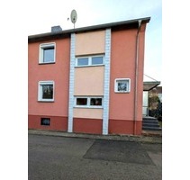 Wohnen am Waldrand: modernisierte Doppelhaushälfte mit Garten und Terrasse für Familien & Paare - St. Ingbert