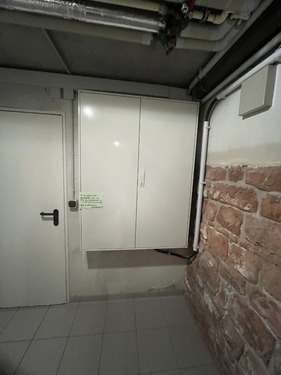 Schaltschrank im Keller - 
