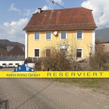 reserviert bearbeitet - Charmantes, denkmalgeschütztes Einfamilienhaus mit Privatsphäre und Naturanschluss