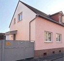 Haus Straßenansicht - „Einfamilienhaus mit Anbau in ruhiger Lage – Potenzial inklusive“ in Ludwigshafen-Oggersheim
