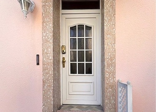 Eingang - 6 Zimmer Einfamilienhaus zum Kaufen in Ludwigshafen