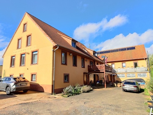 Süd-/Ostseite - 51 Zimmer Mehrfamilienhaus, Wohnhaus zum Kaufen in Enkenbach-Alsenborn