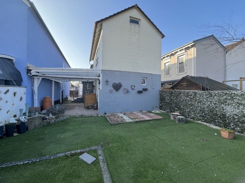 Gartenansicht - 5 Zimmer Einfamilienhaus in Rülzheim