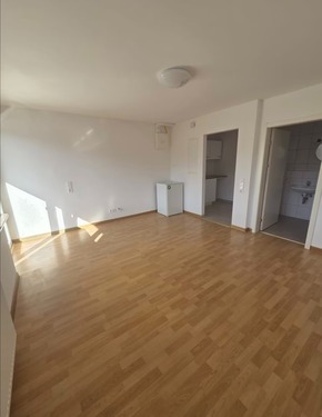 Wohnraum. - 1 Zimmer Etagenwohnung in Kusel