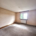 Wohnzimmer mit Durchgang zum Esszimmer - 