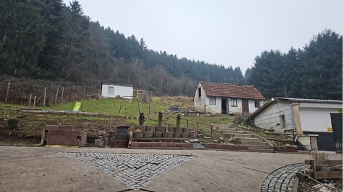 Garten/ Grundstück - 14 Zimmer Mehrfamilienhaus, Wohnhaus in Sankt Julian