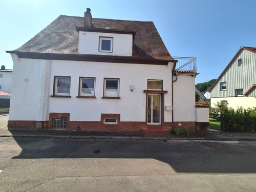 Frontansicht - 7 Zimmer Einfamilienhaus zum Kaufen in Kaiserslautern