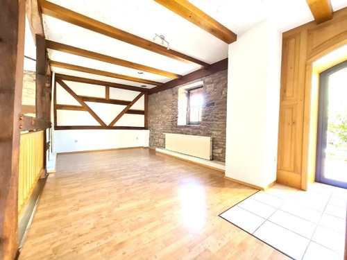 Wohnzimmer mit Ausgang Terrasse - 