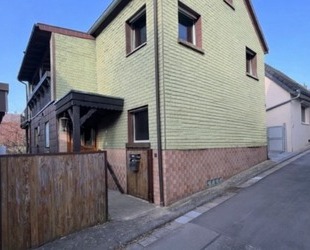 Grundstück mit großem Potenzial für Neubau in Kerzenheim – Abrissobjekt nach Brandschaden