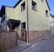 Grundstück mit großem Potenzial für Neubau in Kerzenheim – Abrissobjekt nach Brandschaden