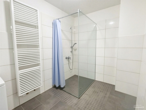 Badezimmer - (KI generiert) - 