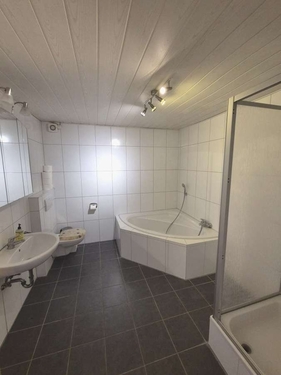 Badezimmer 1 OG - 