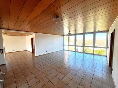 Wohnzimmer. - 3 Zimmer Dachgeschoßwohnung zur Miete in Enkenbach