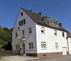 Titelbild - Wohnen, wo andere Urlaub machen – Mehrfamilienhaus mit 3 Wohneinheiten im Herzen des Pfälzerwaldes