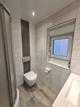 WC mit Dusche EG - 