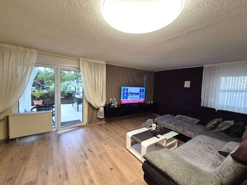 Wohnzimmer mit Terrassenzugang - 