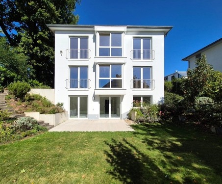 Rückansicht - Exklusive Stadtvilla am Kaiserberg in Bestlage mit Panoramablick – Energieeffizienzklasse A