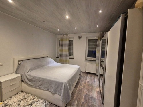 Elternschlafzimmer EG - 