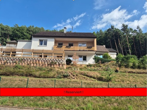 Reserviert - Ein-Zwei-Familien unter einem Dach – liebevoll renoviertes, freistehendes Zuhause mit Charakter