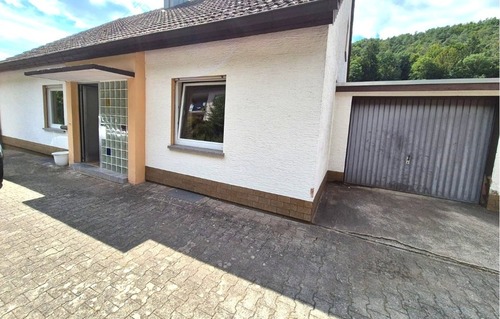 Vorderansicht - Zweifamilienhaus mit 142,00 m² in Linden zum Kaufen