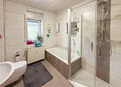 Badezimmer 1.OG Haupthaus - 