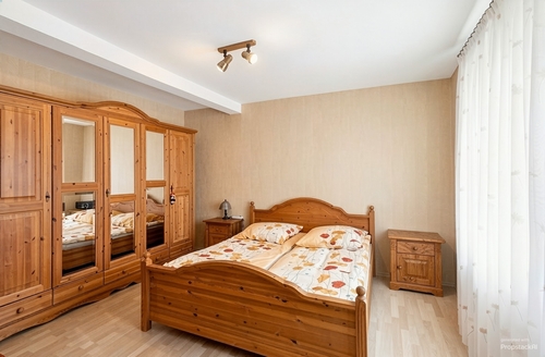 Schlafzimmer EG - 