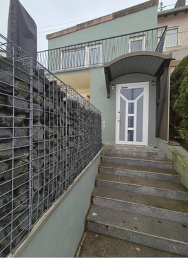 Hauseingang - Reihenendhaus im Maisonette Stil in Alsenborn - Raus aus der Miete, rein ins Eigenheim