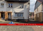 Aussenansicht Kopie - Großzügiges Einfamilienhaus mit Dachterrasse, Scheune und zusätzlichem Grundstück
